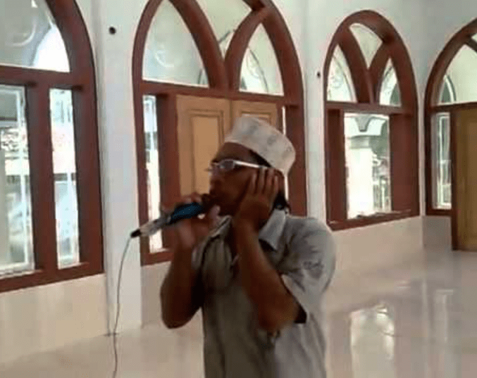 Azan Berbuka Puasa Kuala Lumpur. Azan Magrib di Masjid Kecepetan 3 Menit, Warga Sekampung Batal