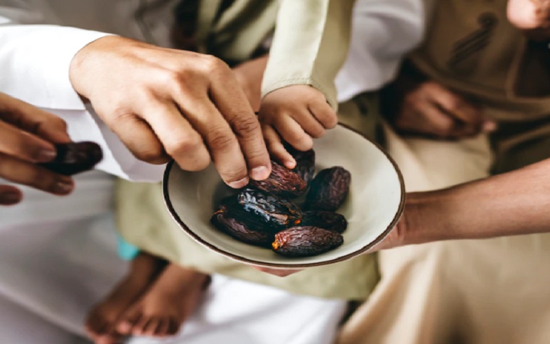 Niat Mengganti Puasa Ramadhan Di Bulan Syawal. Bolehkah Puasa Syawal Sekaligus Niat Mengganti Puasa Ramadan?