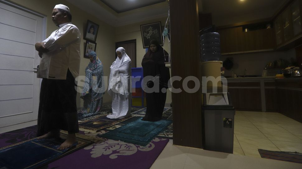 Tata cara sholat tarawih di rumah