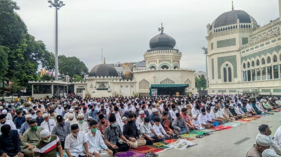Kumpulan Doa Setelah Sholat Idul Fitri. Doa Setelah Sholat Idul Adha 2022 dan Tata Caranya, Lengkap!