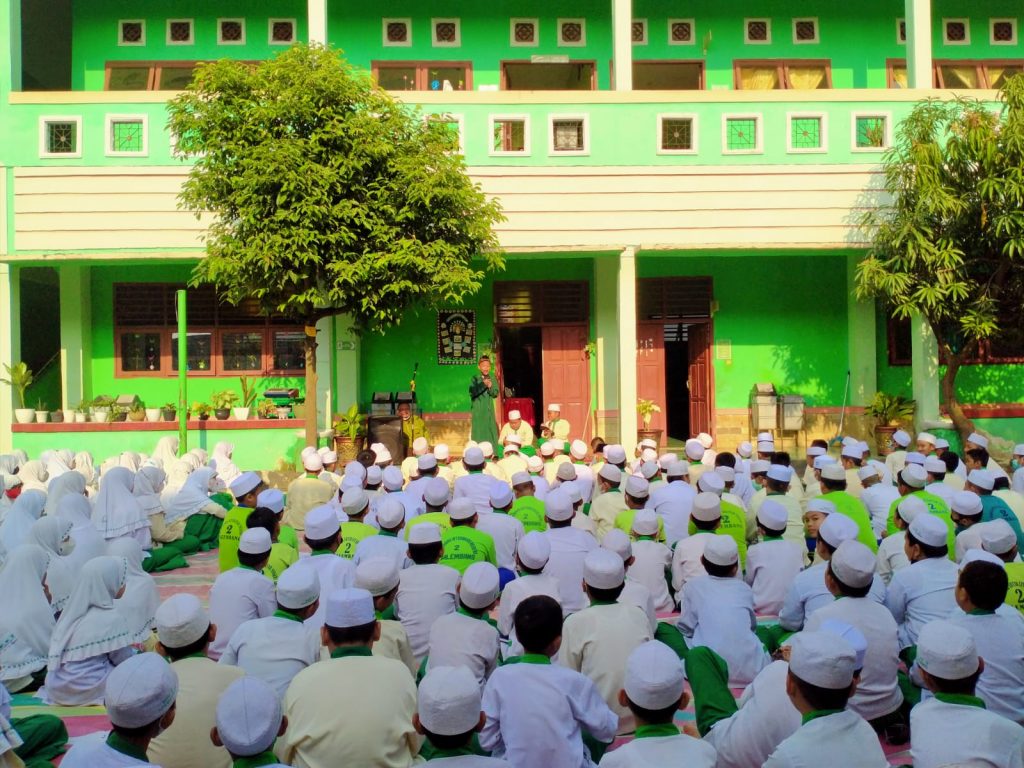Jadwal Sholat Dhuha Palembang Hari Ini. Membangun Karakter Disiplin Siswa Melalui Kegiatan Sholat Dhuha